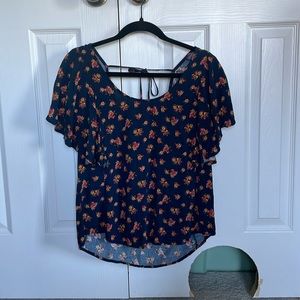 Flutter sleeve floral blouse